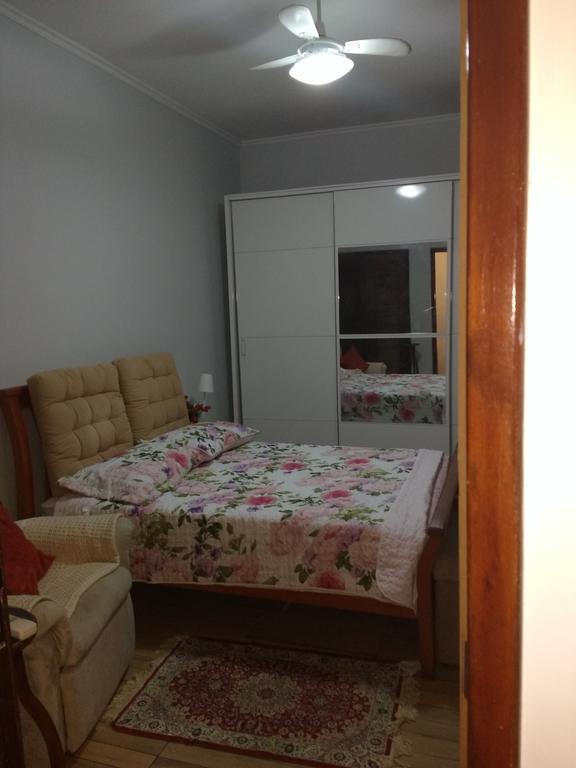 Quarto Casa De Familia Copacabana